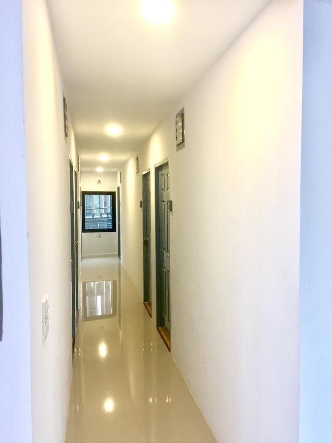 Inn Trog And Inn Soi (Adults Only) Банкок Екстериор снимка